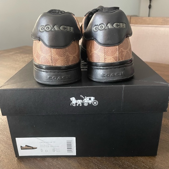 Mens coach sneakers size 9 - Picture 3 of 5